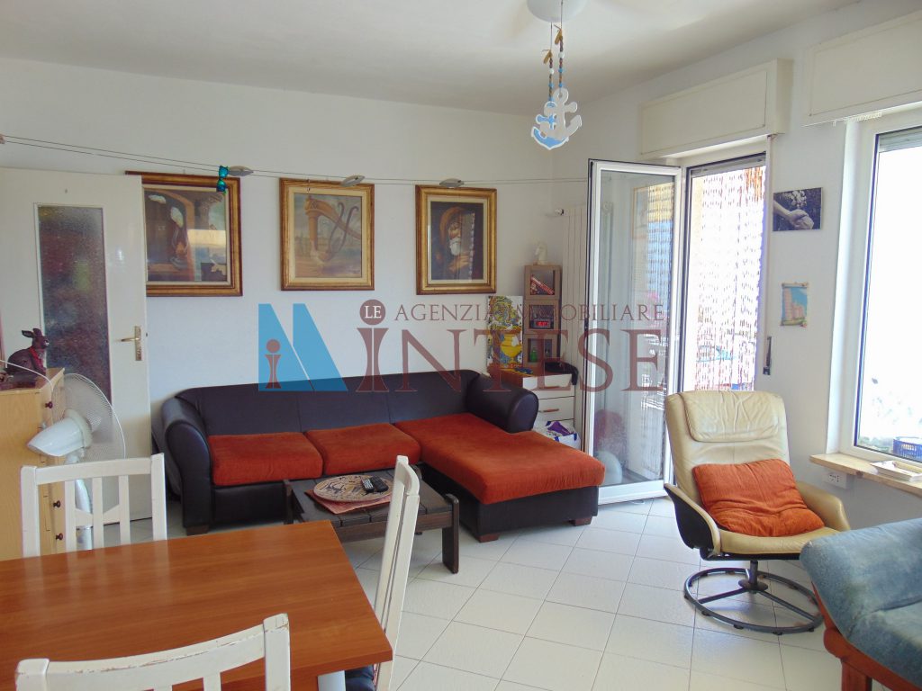 5.villa. soggiorno